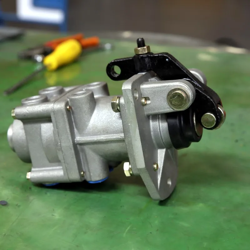 ملحقات جرافة محمل SEM5217525 مضخة هواء 5217528 W085000000 5364132 5217532 صمام فرامل الهواء XM60C Mini