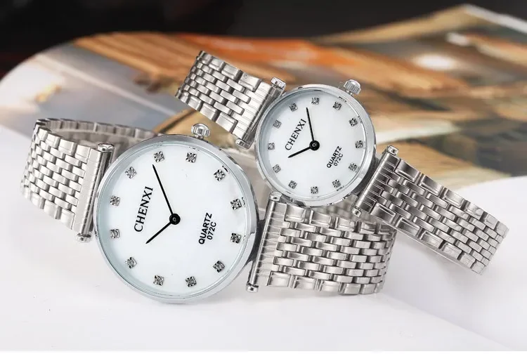 CX-072C Relojes ultrafinos Amantes Reloj de diamantes de imitación para hombres Reloj de pulsera de cuarzo para hombres y mujeres de acero inoxidable Mesa masculina de forma femenina