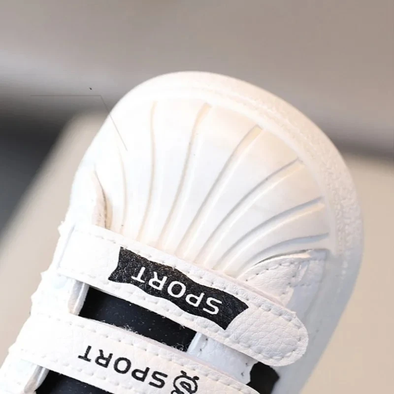 Baby Shell Head Shoes Spring Autumn New Casual Board Shoes Boys Soft Bottom Casual Shoes Girls Versatile Sports Sneakers