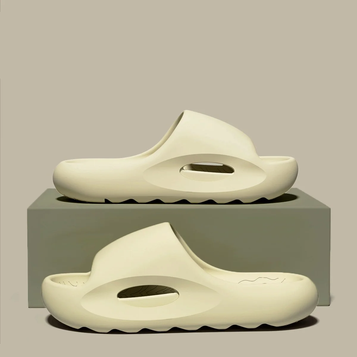 

Indoor Home thick-soled anti-slip Couple Slippers For Men Women
