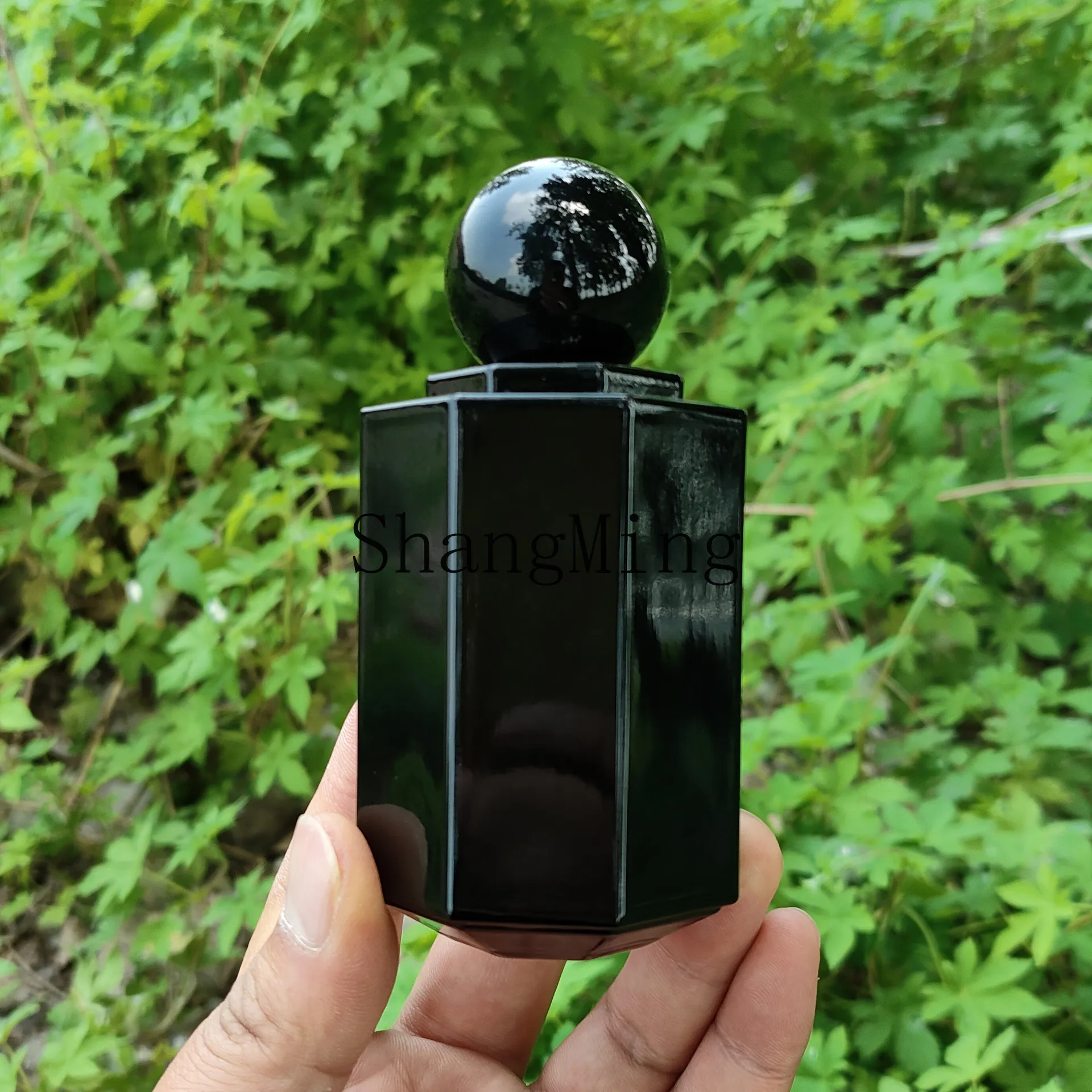 

DSA perfume bottle, octagonal cone bright black bayonet perfume bottle, special-shaped glass perfume bottle supplies