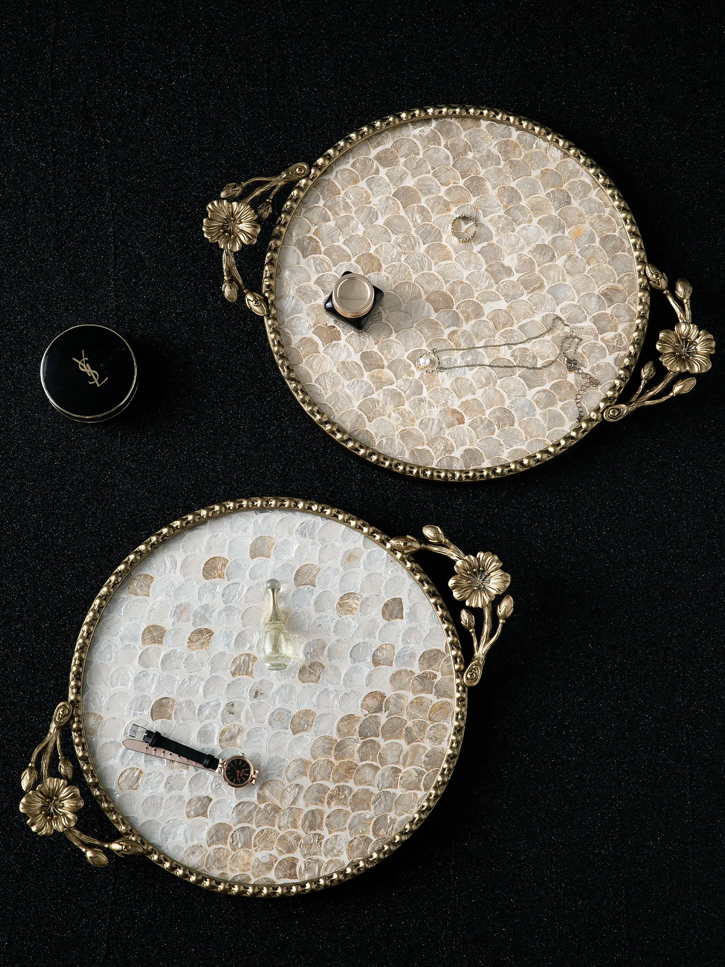 Retro Light Luxury Shell Decor - Luxury Skincare Tray recension och pris