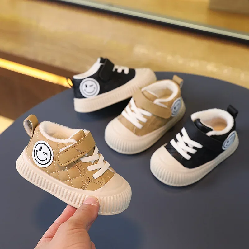 Winter Plush Kids Shoes Boys Sneakers New Baby Girl Board Shoes Solid Color Infant Girls Canvas Shoes First Walkers Anti-slip