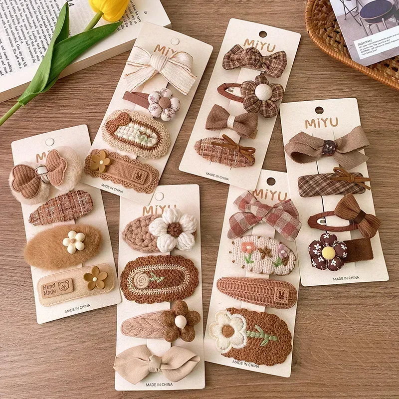 4pcs/set Cute Baby Hair Clips for Girl Beige Coffee Color Floral Bow Hair Pin for Kids Autumn Winter Plush Knitted Headwear