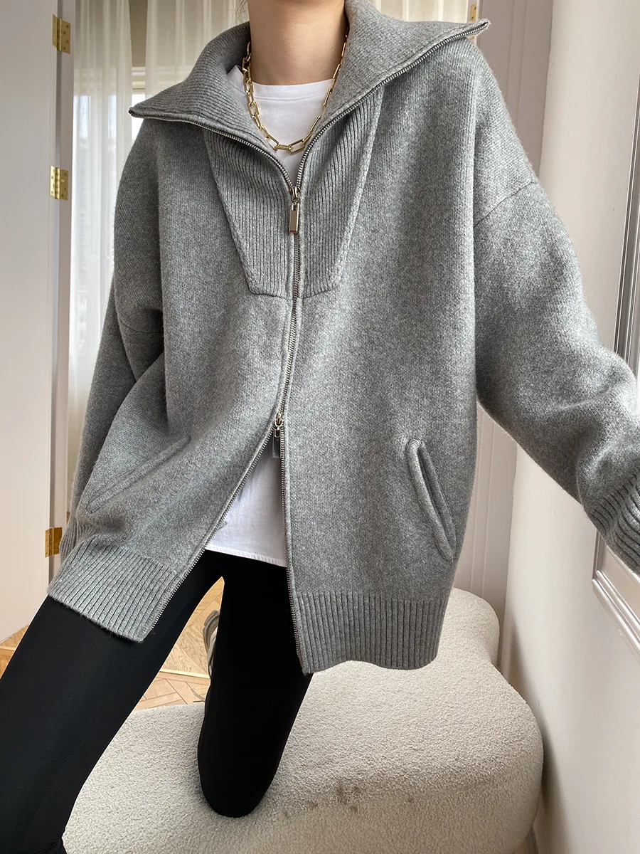 

2025 Women Autumn Knitted Turn Down Collar Casual Cardigans Zip Design Long Sleeve Women Sweater Solid Cardigans Coat