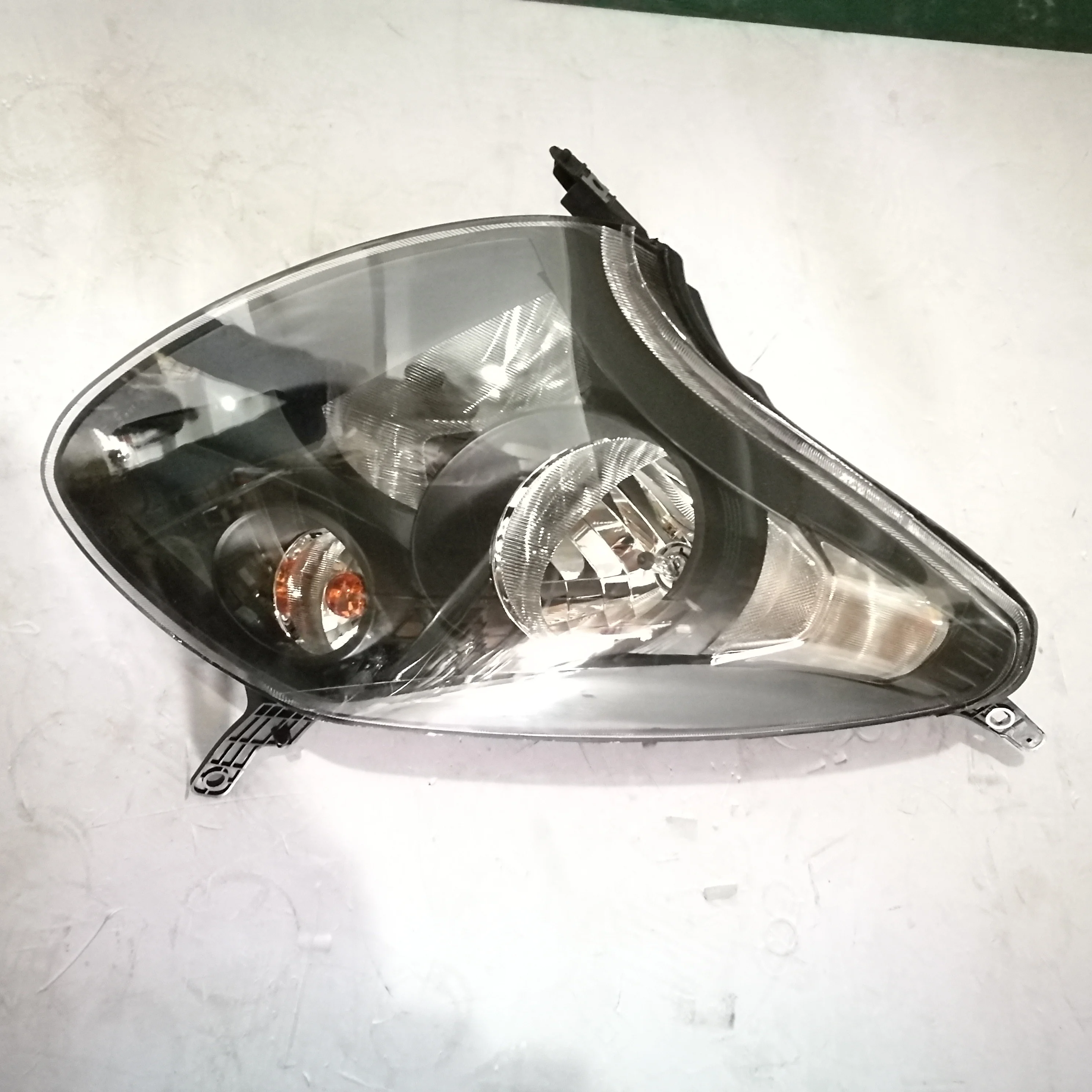 

Other Auto Parts Front Light Headlight Headlamp Assembly For Zotye Z100
