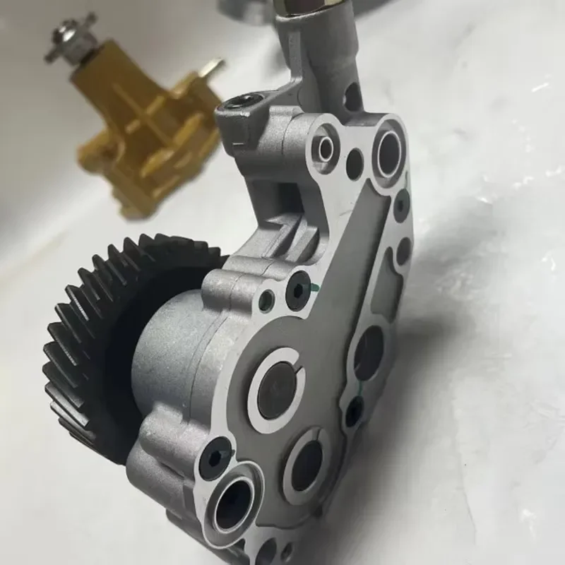 Wholesale Oil Pump Assembly ME204053 ME201735 for 4M41 4M40T 4M40 Engine Parts