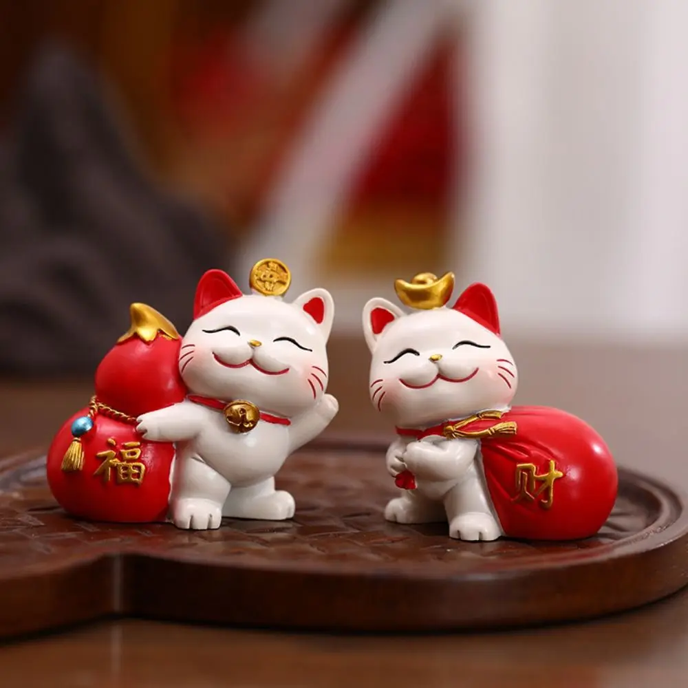 

Gifts Japanese Lucky Cat Figurines Cute New Year Wealth Fortune Sculpture Creative Kawaii Auto Interior Ornament Office