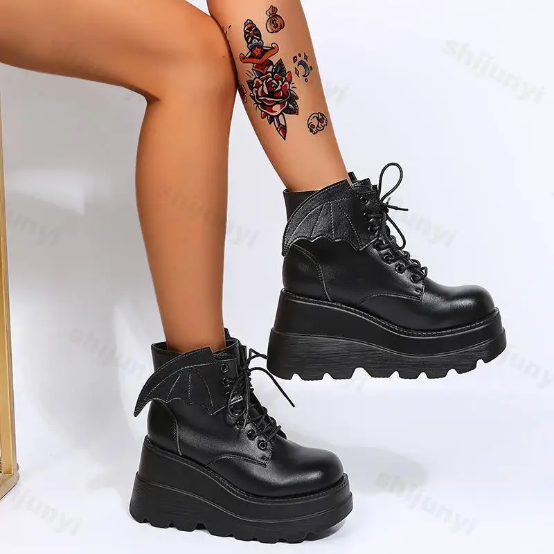 

Women Boots 2025 Autumn Thick Soled Height Increasing Fashion Outdoor Short Boots Zipper Anti Slip Wing Ankle Boots Botas Mujer