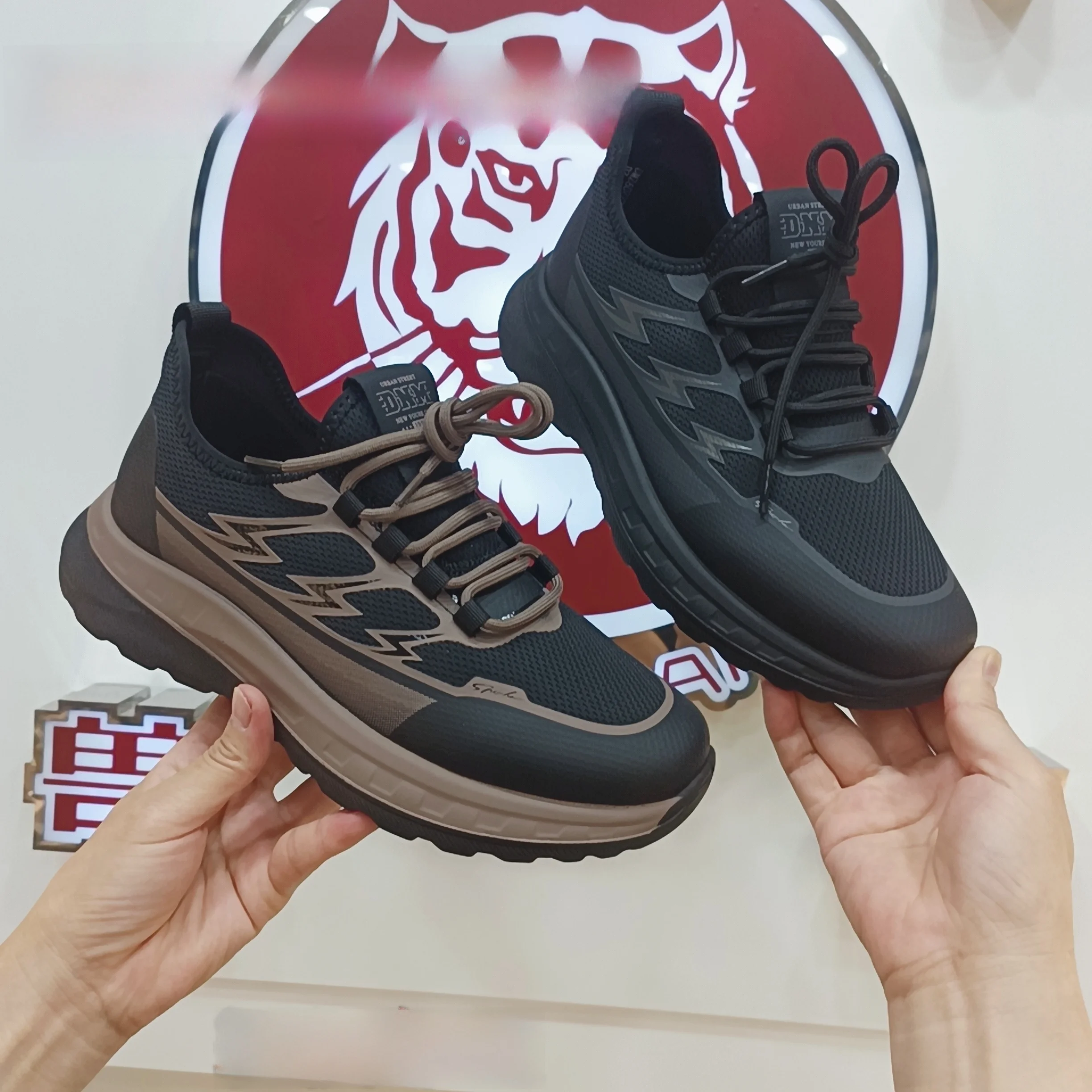 scarpe-sportive-casual-da-uomo-modello-2026-leggere-e-traspiranti-in-pelle-e-mesh-con-suola-spessa-per-un-comfort-ottimale