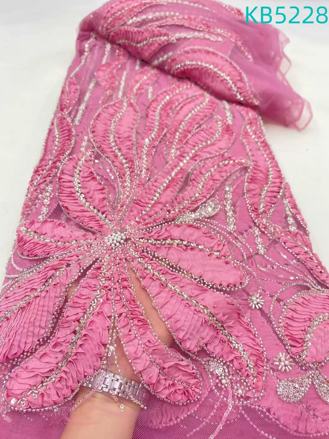 

Beads 3D Flower Embroidery African Beaded Lace Fabric 2025 High Quality Sequins French Mesh Tulle Lace Fabrics For Sewing KB5228