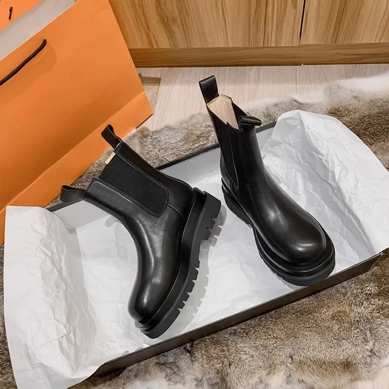 Classic Chelsea Boots Women's Black Ankle Boots Autumn and Winter Shoes Leather Thick Sole Booties Slip-on Elastic Strap Booties