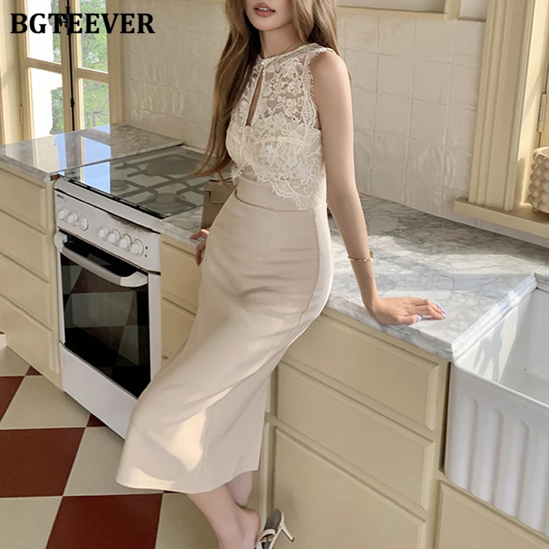 BGTEEVER Sukienka damska w stylu vintage z dekoltem w serek, ażurowa, patchworkowa, koronkowa, podkreślająca biodra, letnia, wyszczuplająca w talii, bez rękawów, obcisła.