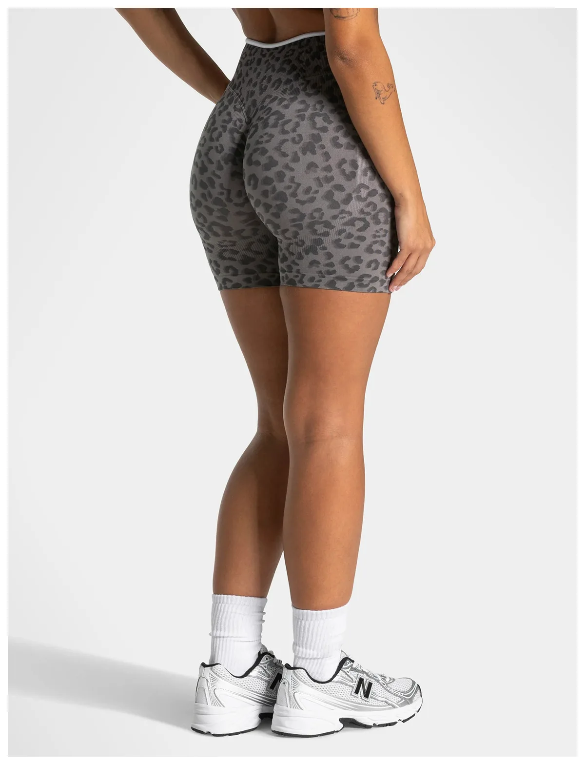Size chart and fit details