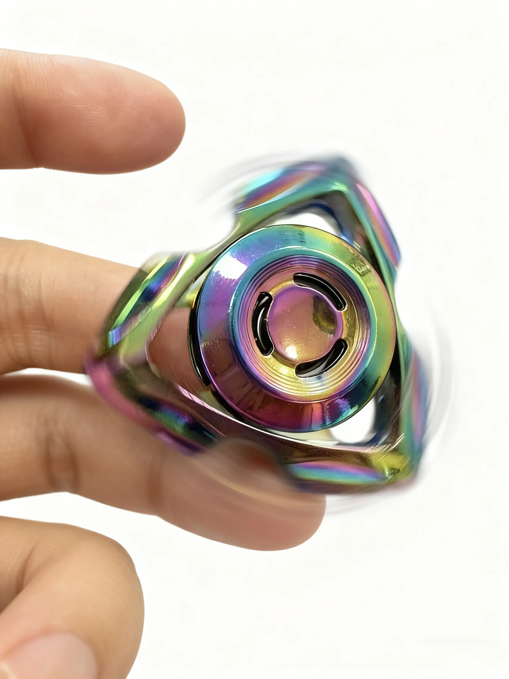 ของเล่นฟิดเจ็ตสปินเนอร์โลหะระดับพรีเมียม – ไตรสปินเนอร์สีรุ้งและสปินเนอร์สีเงินสำหรับบรรเทาความเครียด ความตื่นตระหนก และความกังวล