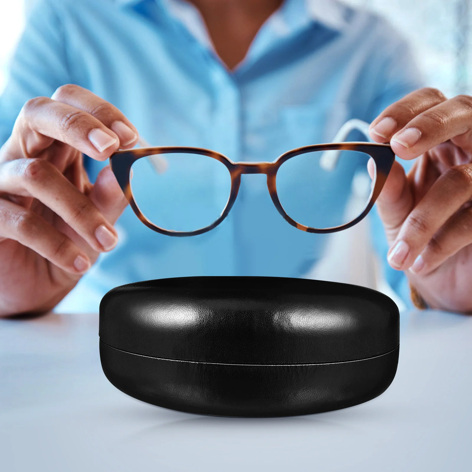 

Plastic Glasses Case Eyeglass Hard Shell Various Black Containers Travel Sunglasses Case Protective Storage Holder