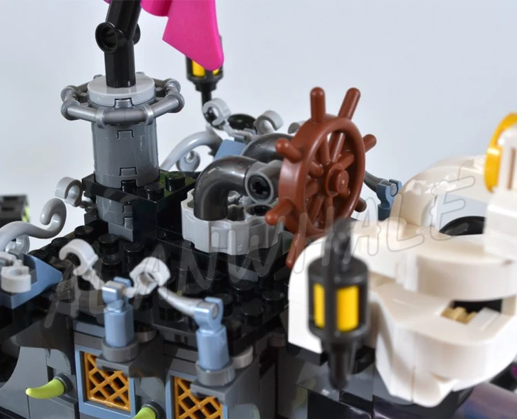 1388 elementów Senny Koszmar Rekin Statek Tryb Tandemowy Potwór Pojazd Latające Oczy 81469 Klocki Kompatybilne z Modelami