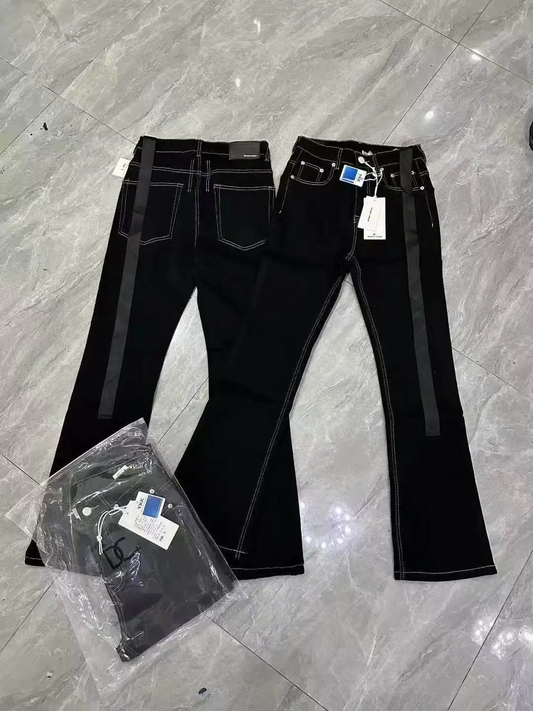 

Slim Fit Vintage American High Street Style Men's Jeans with Long Sashes Pocket Detail mid Waist Zipper Closure Breathable We...
