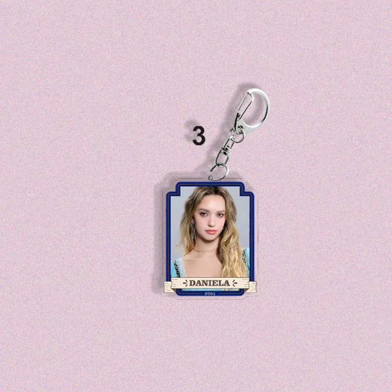 KATSEYE المفاتيح مانون دانييلا صوفيا فتاة مجموعة سيارة حلقة رئيسية حقائب النساء قلادة الديكور الفتيات اللعب الكلاسيكية هدية المبيعات الساخنة