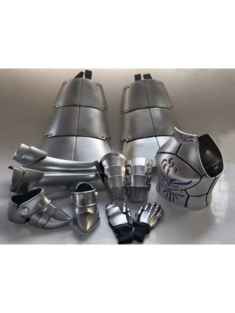 

Костюм для косплея Альтрии Пендрагон из Fate/stay Night: доспехи Сабер, Священный Грааль, для игр, вечеринок, Хэллоуина, на заказ