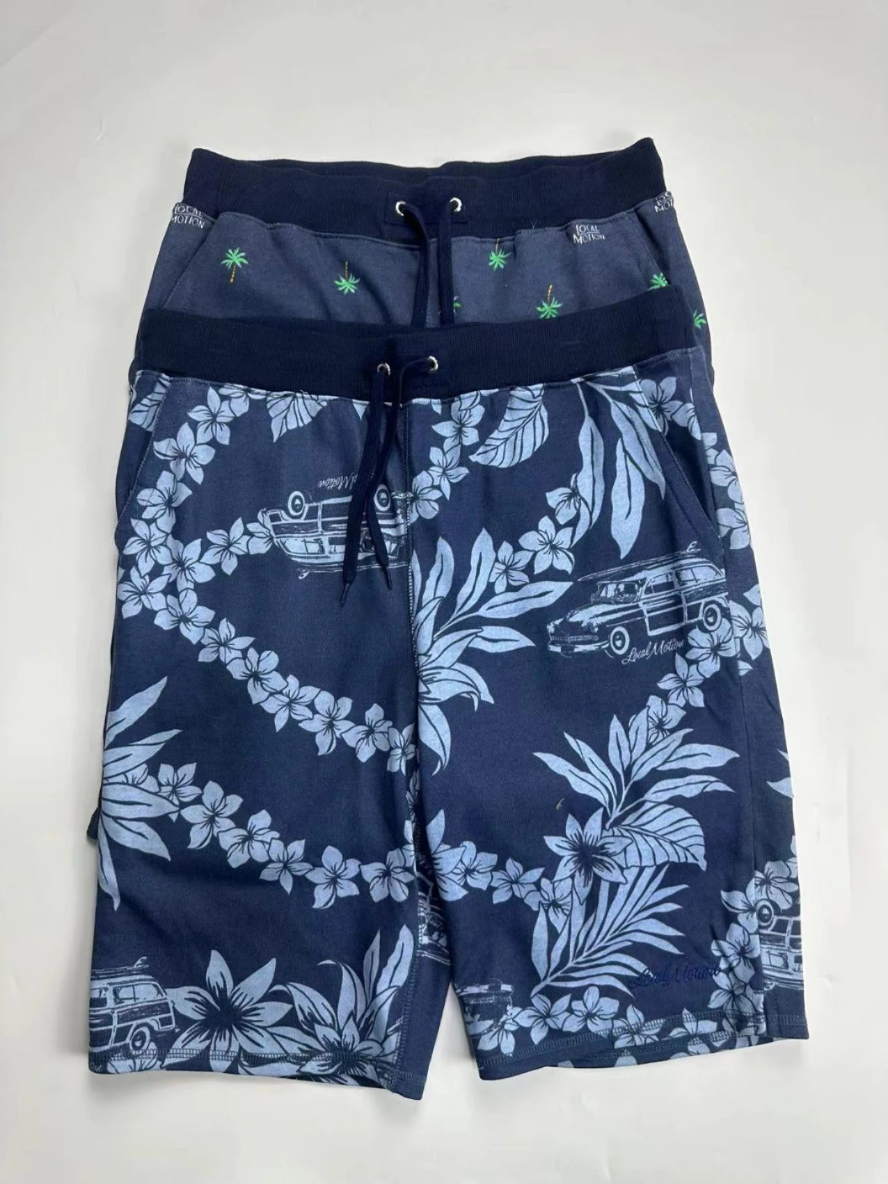 

Мужские быстросохнущие дышащие пляжные шорты с гавайским принтом, повседневные брюки длиной до колена, модные городские стильные свободные брюки