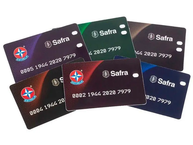 لوحة لعبة الاحتكار الخارق