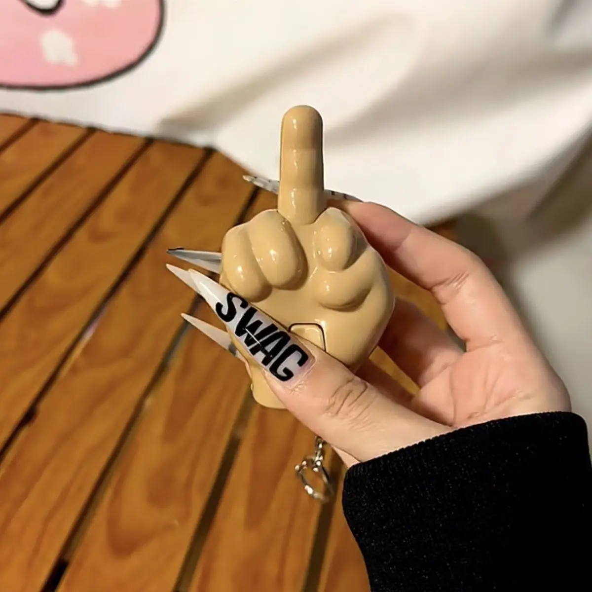 Mittelfinger-Schlüsselanhänger – Pop Display Shelf Bewertung und Preis