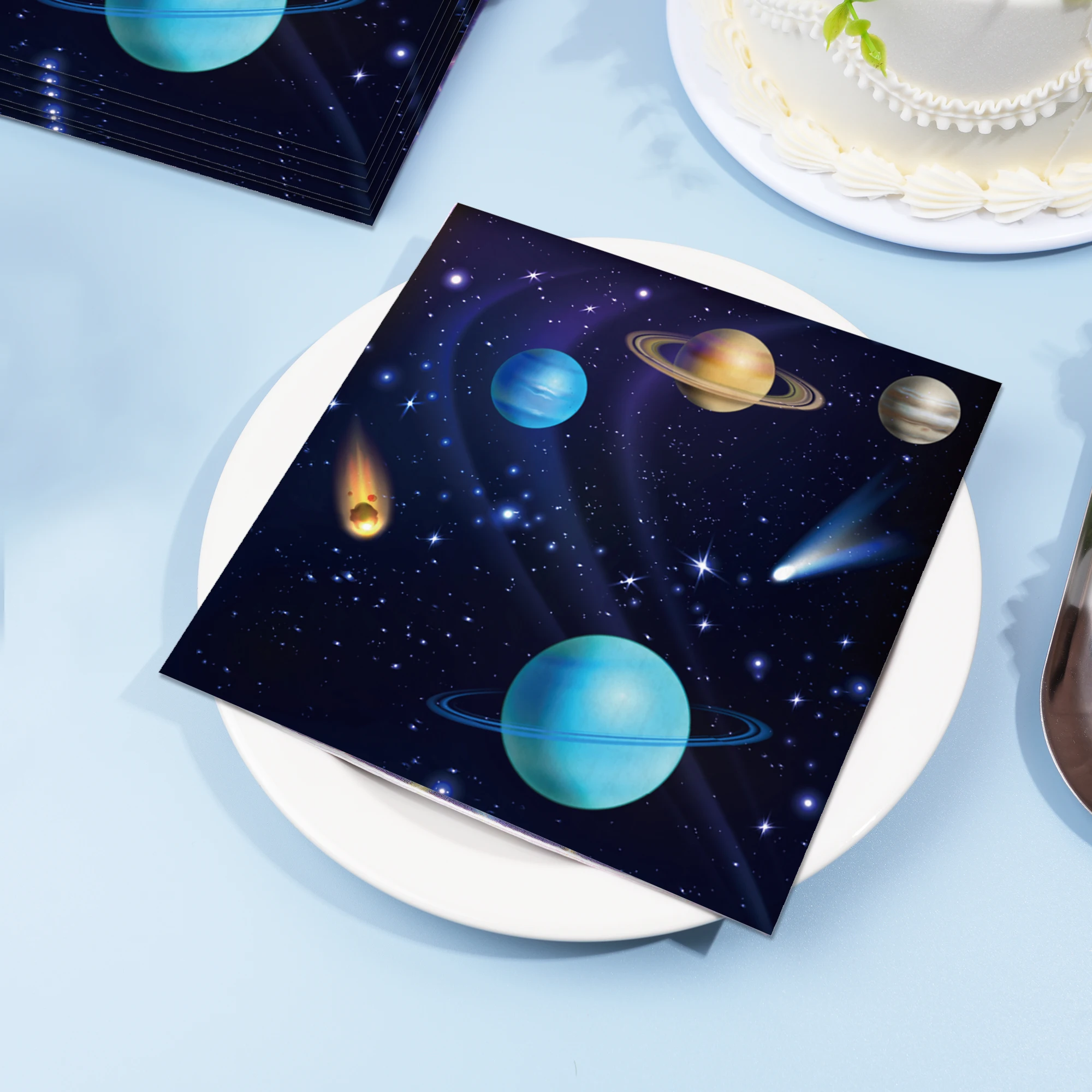 20 serviettes en papier imprimées sur le thème des planètes spatiales - Saturne, Jupiter et Neptune, parfaites pour les fêtes d'anniversaire et les travaux de découpage