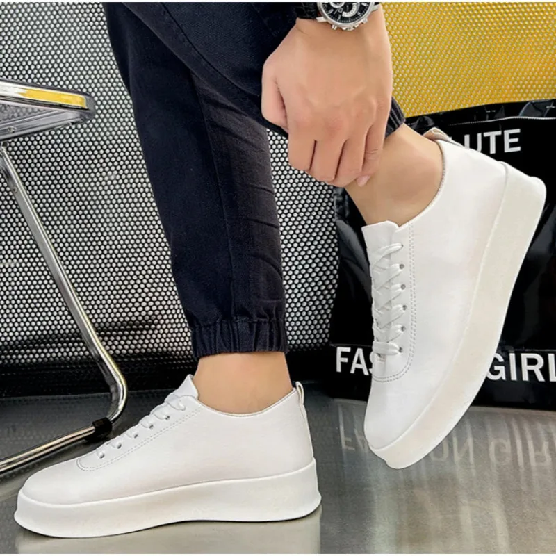 

Черно-белые модные повседневные мужские уличные удобные кроссовки Нескользящие прогулочные дизайнерские мужские спортивные туфли на шнуровке 2025