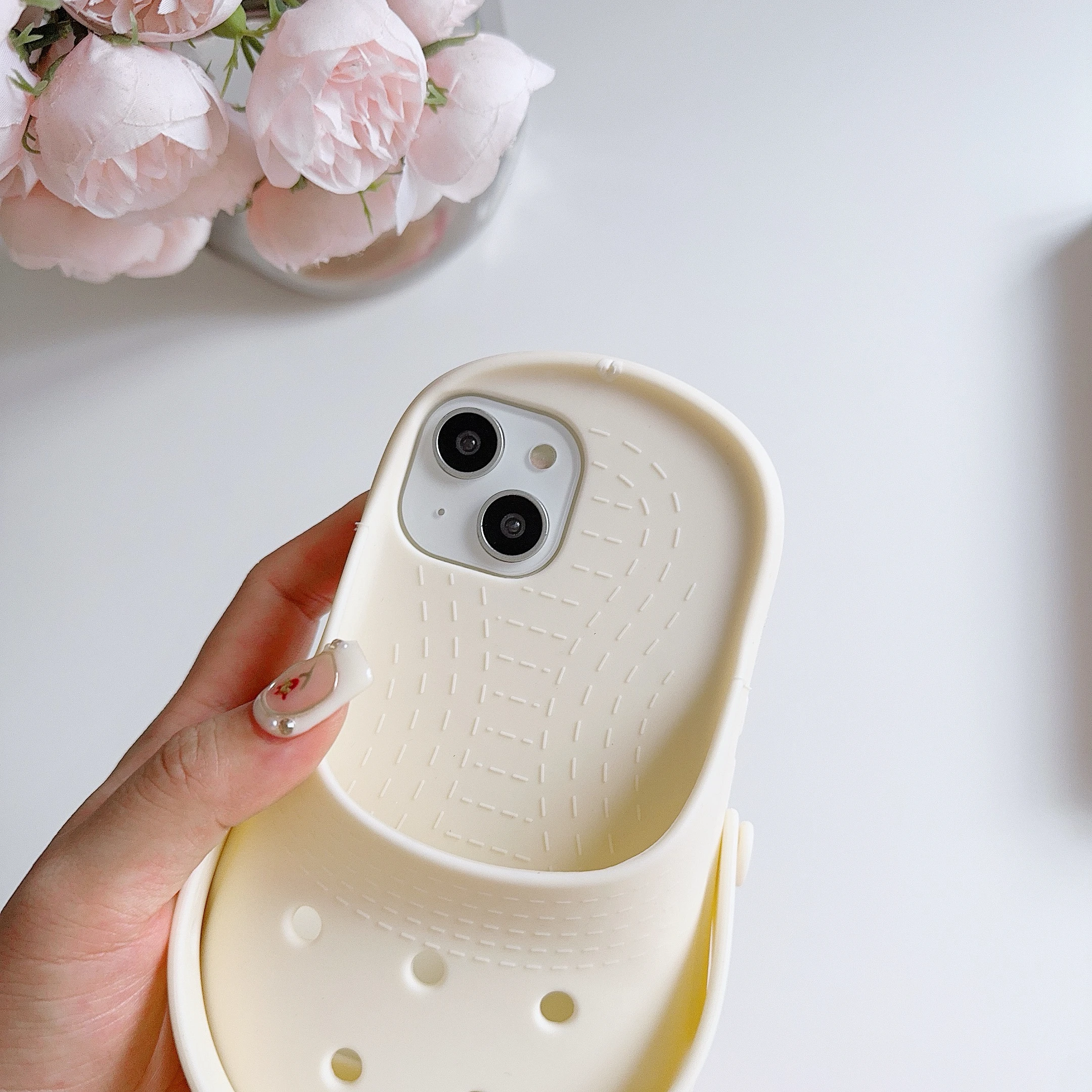 3D Leuke Slippers Zachte Siliconen Telefoon Case voor iPhone 16 Pro Max 15 14 13 12 11 Grappig Ademend Schokbestendig Lanyard Strap Cover