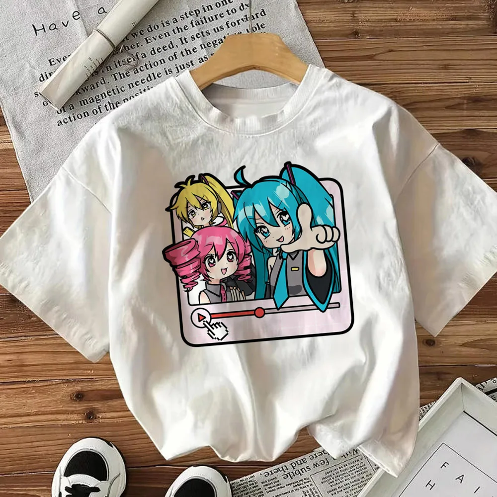 camiseta-grafica-unissex-hatsune-miku-2026-personagem-vocaloid-chibi-estampa-frontal-manga-curta-casual-produtos-de-anime