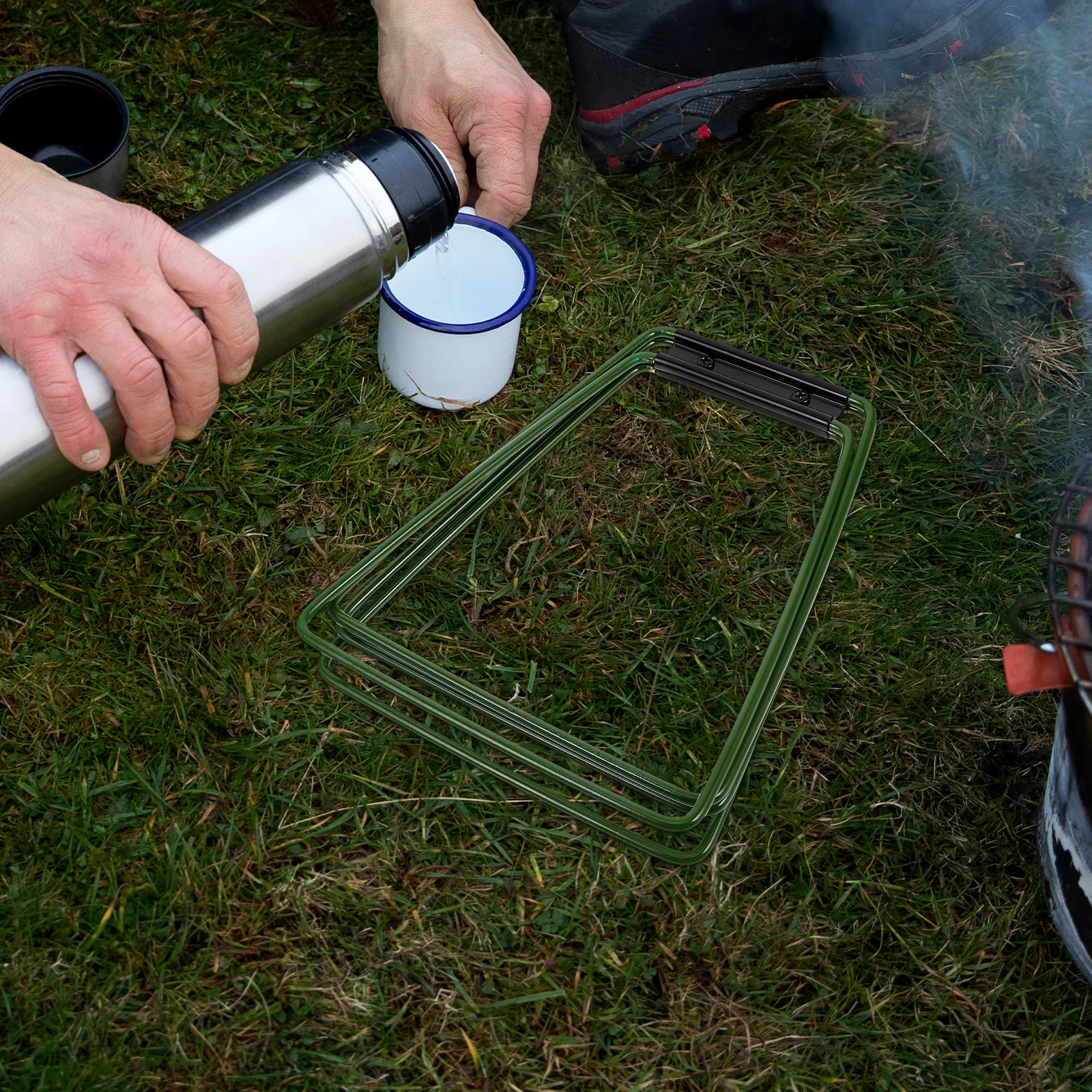 

Outdoor Stainless Steel Foldable Cooler Stand Portable Hiking Camping Storage Rack Picnic Barbecue Cooler Stand for Hiking