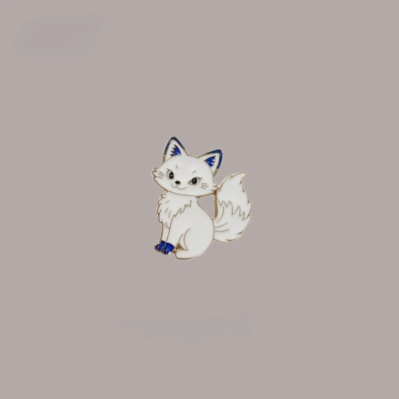 Cute Fox Brooch Cartoon Japanese Style Casual Commute Gift Metal Badge DIY Clothing Bags Hat Scarf T-shirt Jeans Accessories