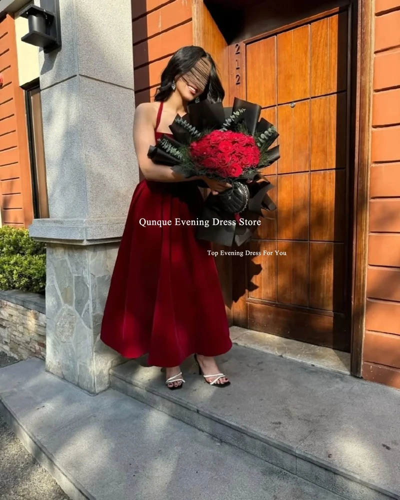 Qunque Bordeaux Fluwelen A-lijn Galajurken Halter Lange A-lijn Vestidos De Fiestas Elegantes Mujer Partij Jassen Vrouwen Aangepast
