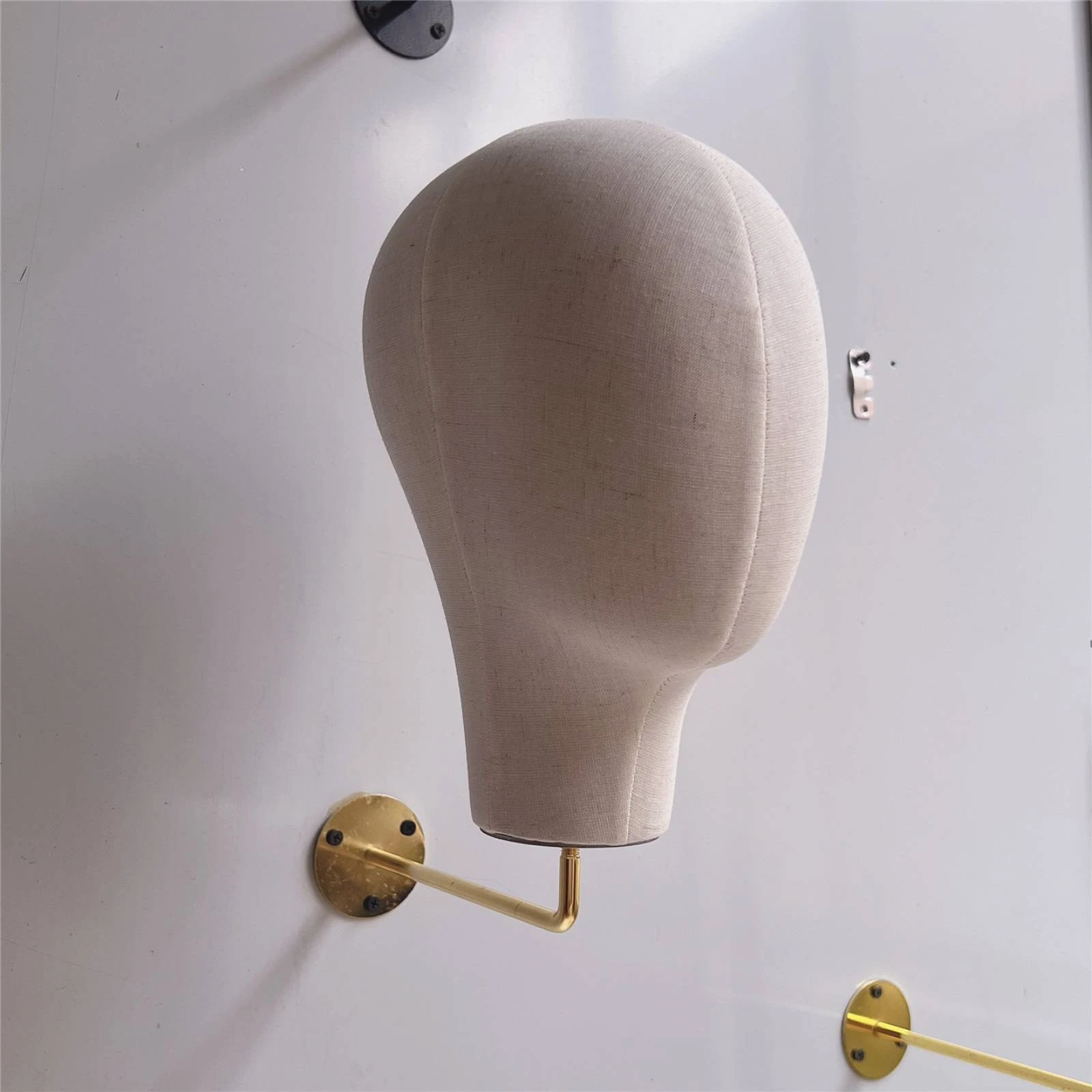 Display Stand Metal Hat Display Rack with Detachable Hook Wall Mounted Mannequin Head Long-Lasting for Boutique Owners
