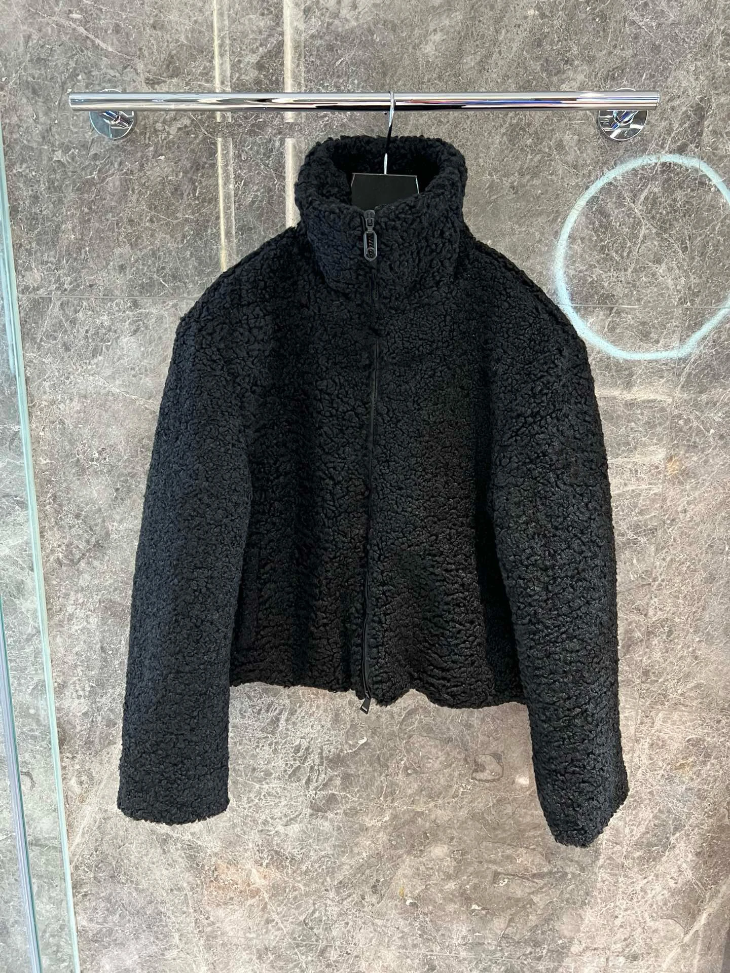 The latest women's super beautiful black teddy bear cotton-padded jacket for Autumn/Winter 2024 is thick and warm and simple