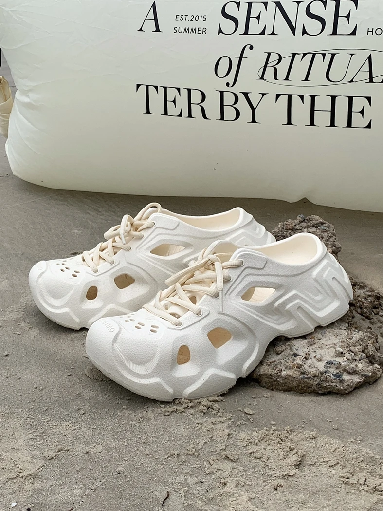

Casual Slip-On Beach Clog Shoes for Couples Spring Summer Hollow out Korean Style Men's Stream Trudging Shoes Fashionable Spo...