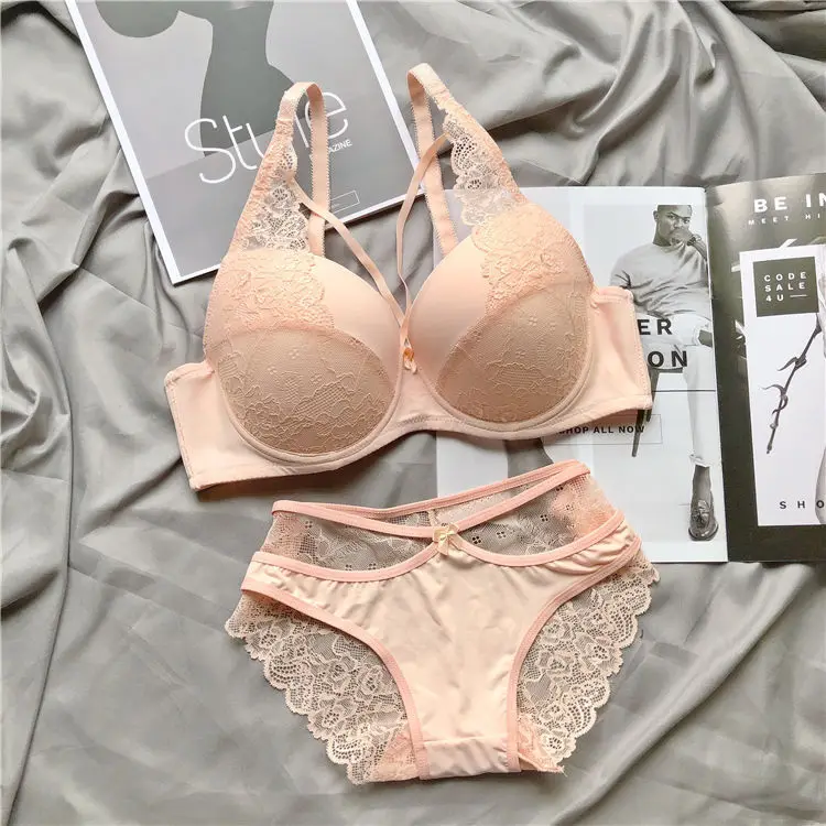 Wireless Lace Bra and Panties Set, Thin Cup, Sexy and Comfortable, Perfect for Large Bust DECup