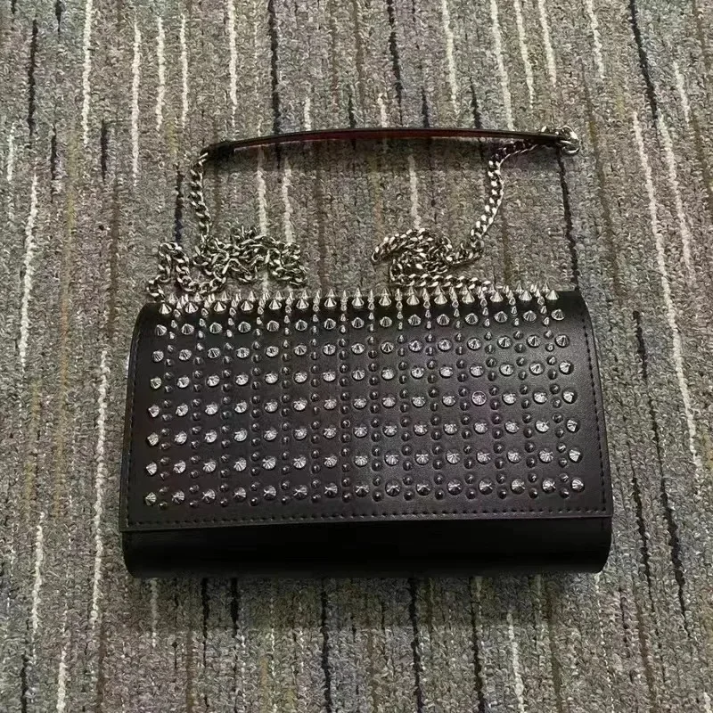 

Сумка-ведро с леопардовым принтом 2025 года — кошелек-подушка с шипами и бахромой, трансграничная женская сумка через плечо со съемным ремешком