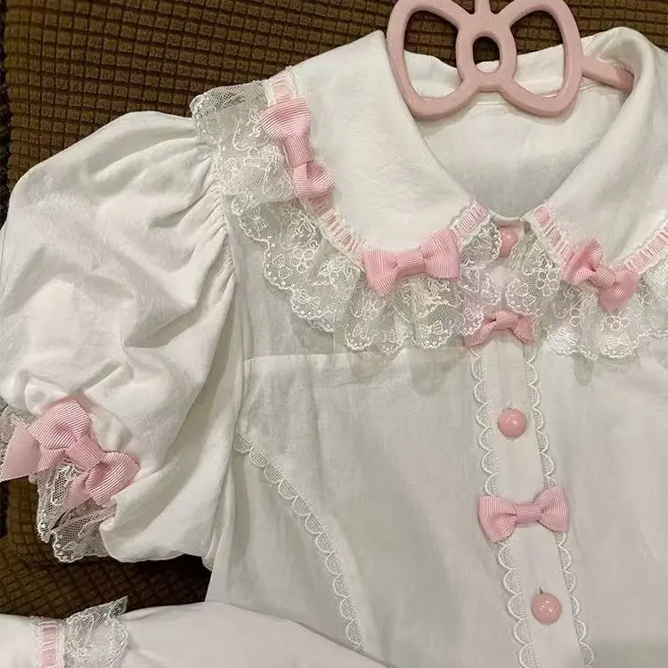 ストライプイチゴインナーマッチオリジナルロリータかわいい女性シャツ夏甘い弓レースパッチワークピーターパン襟女性トップス