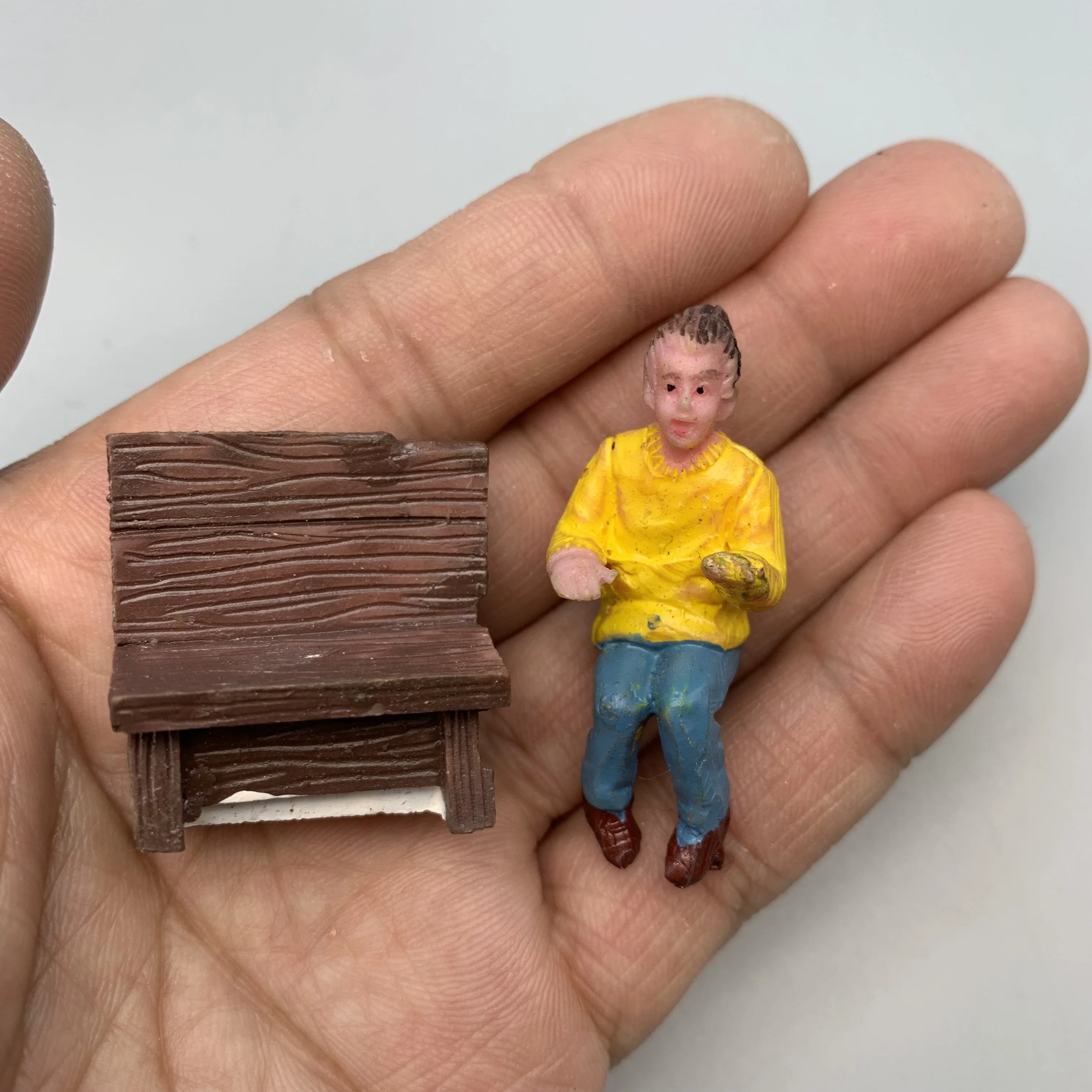 Minifigure di bambole in miniatura tavolo di sabbia decorazioni per il giardinaggio articoli per la decorazione di Bonsai fai da te regali artigianali scultura da scrivania