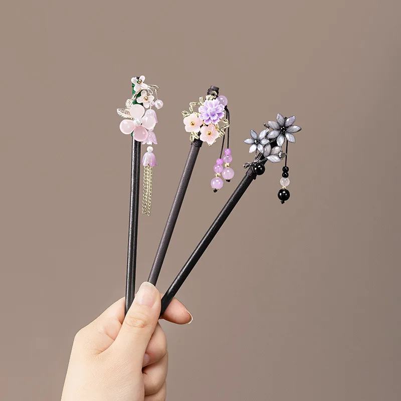 Retro Chinese Style Hairpin For Women Elegant Wooden Flower Tassel Hair Stick Vintage Jewelry Hair Accessory Girls Hairpins image 2
