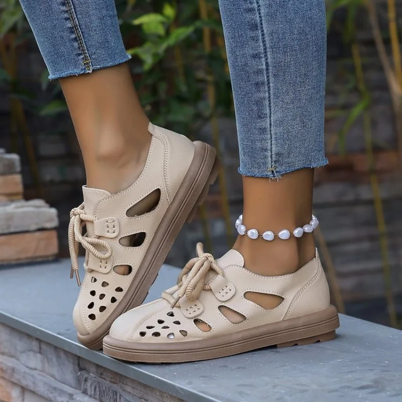 

Women Sneakers Retro Luxury Brand Woman Flat Sandals Summer Hollow Designer Flat Shoes Casual Soft Bottom Platform Sneakers