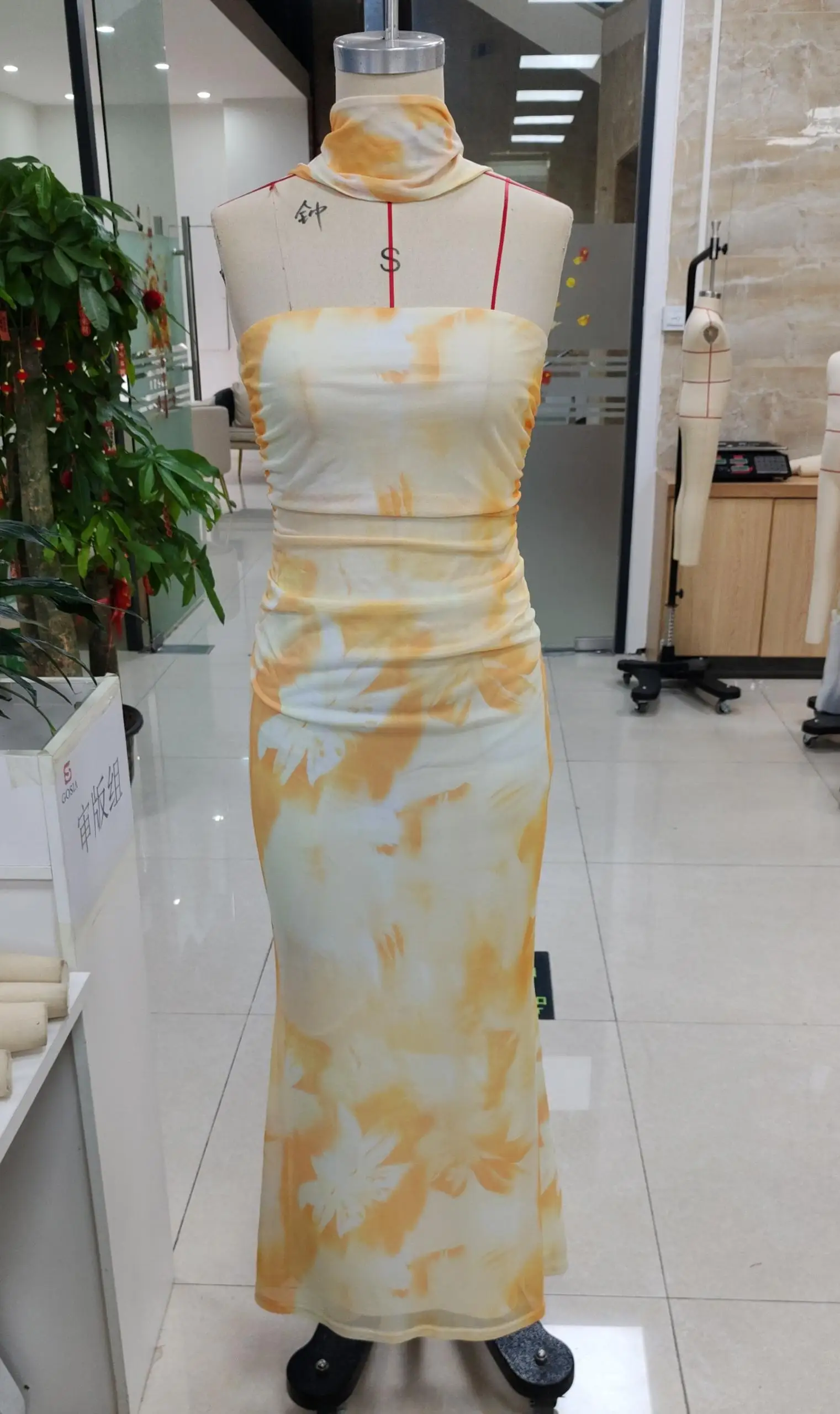 Abiti lunghi da donna con top a tubo estivo, motivo floreale, senza spalline, senza spalline, vestibilità slim, senza maniche, in rete con sciarpa al collo