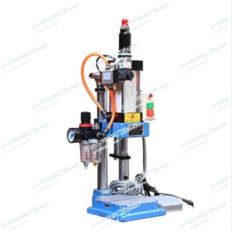 

Small punch pedal SCJ63 * 75 pneumatic punch 200kg manual punching machine