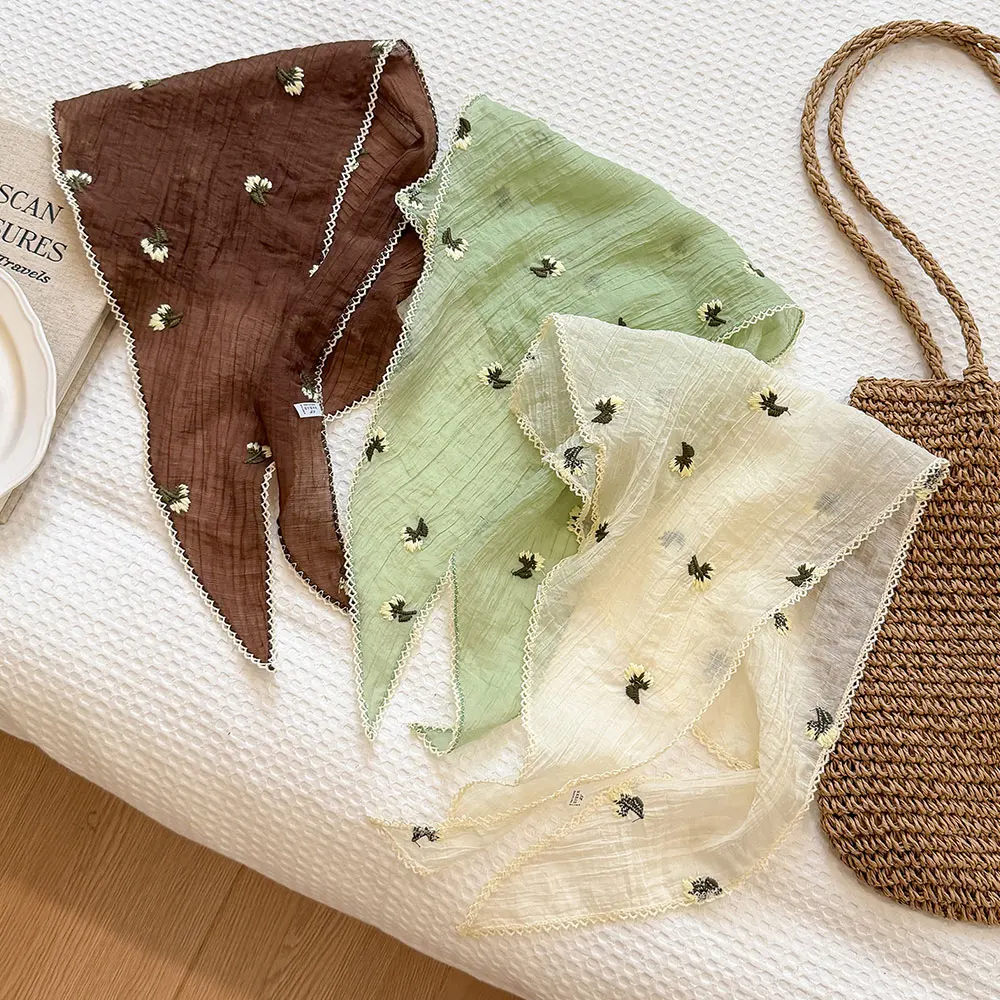 

Vintage Floral Embroidered Triangle Scarf Cotton Linen Bandana Bohemia Beach Lace Trim Kerchief Headband Dress Decorative