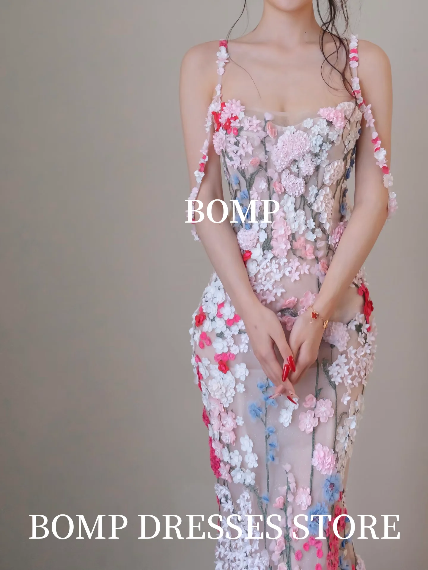 BOMP Abito da sposa principessa con scollo a cuore Bellissimo colore caramella Fiori 3D Corea Servizio fotografico Abito da ricevimento nuziale Personalizzato nnegolare