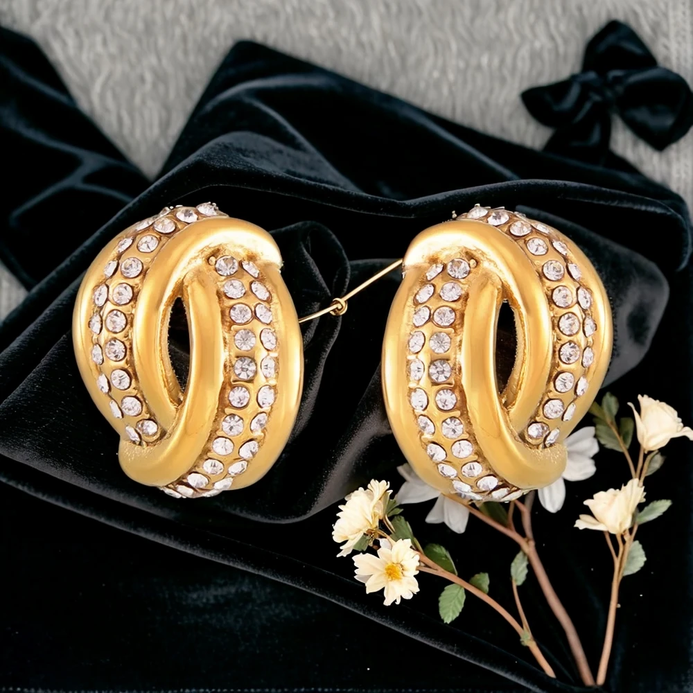 

Women's Earrings Ins Style Twisted and Hollowed Out with Zircon Inlay Stainless Steel Fashion Jewelry