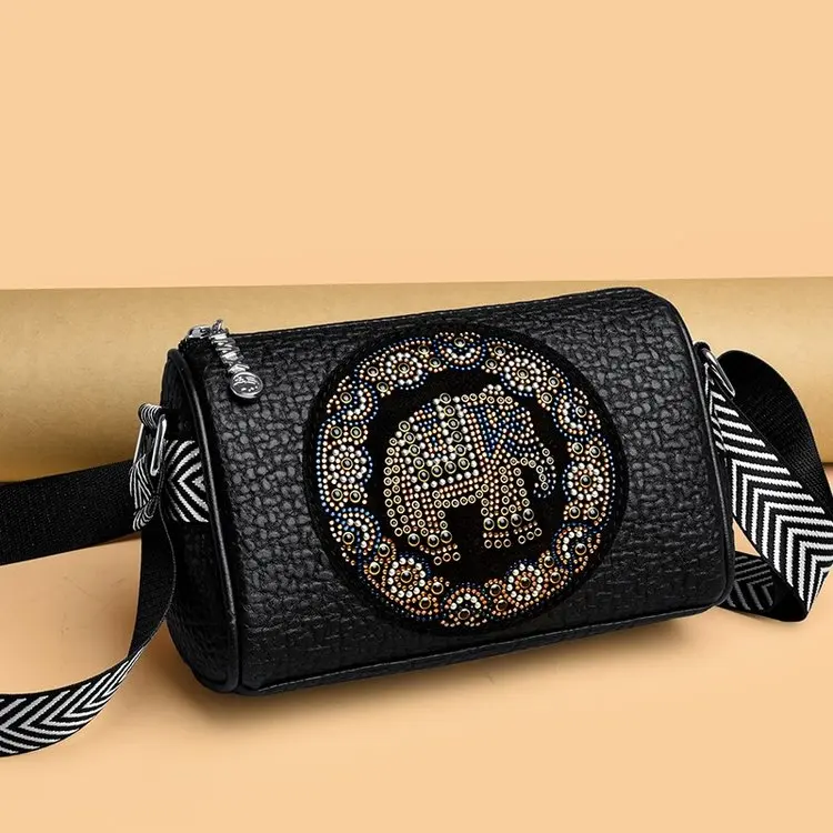 

Minimalist Trendy Square Purse, Clean Silhouette with Adjustable Chain, Detachable Shoulder Strap, New 2026