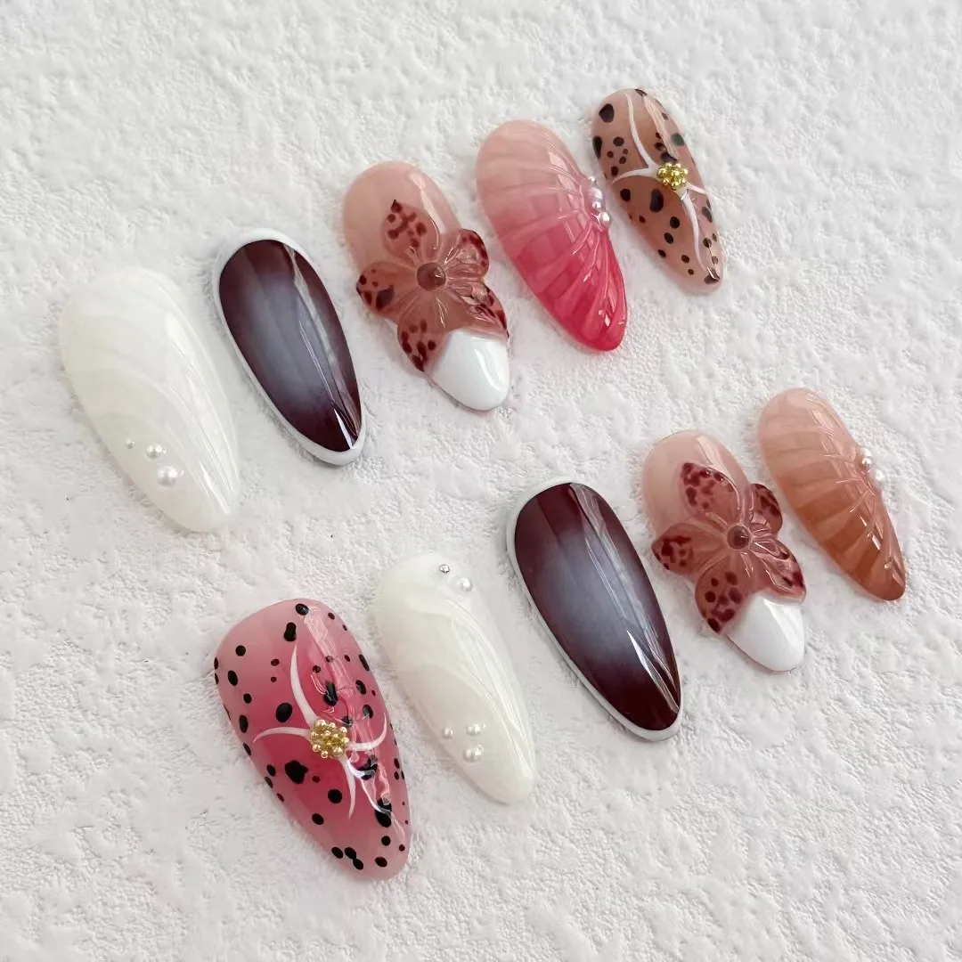 New 2025 Handmade Embossed Flower Style Medium Almond Mandarin Duck Women Wear Press on Nails Fake Nails Simple Press